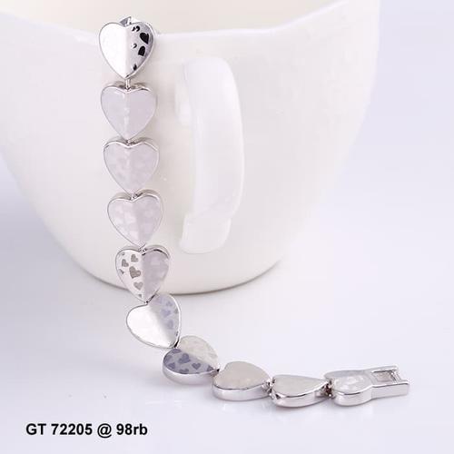 Foto Produk gelang white love 72205 xuping dari Gerai Xuping Jewelry