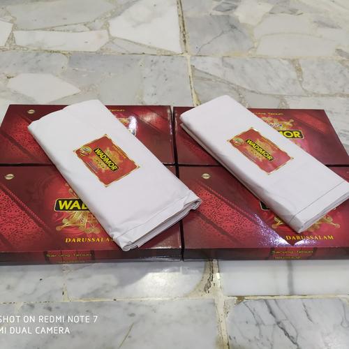 Foto Produk Sarung Wadimor Putih Polos Tanpa Tumpal dari Rodhiyah Collection