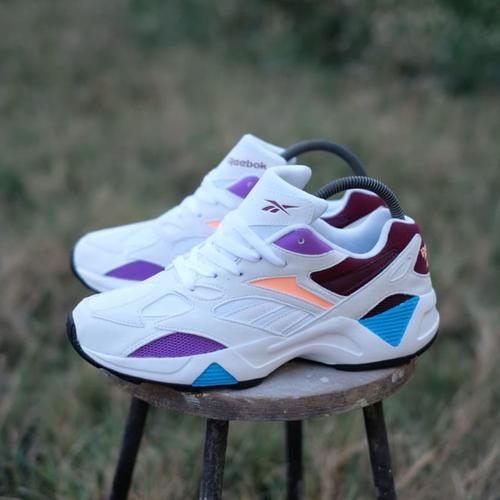 Jual SEPATU ORIGINAL REEBOK AZTREK 