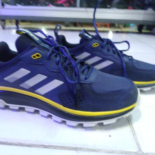 Foto Produk sepatu adidas original response trail dari SILITONGA SPORT