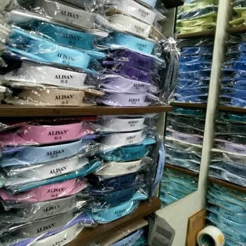 Foto Produk Kemeja Alisan Lengan Panjang Reguler polos - Putih, M dari tokoaditabekasi