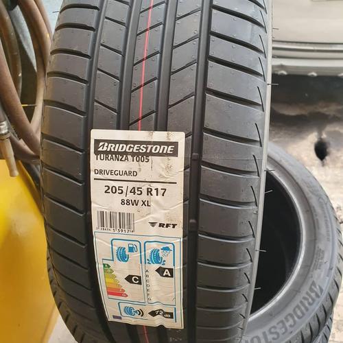Gambar ban mobil bridgestone 205 45 17 t005 rft run flat tyre dari pitstop karawaci Kota Tangerang Tokopedia