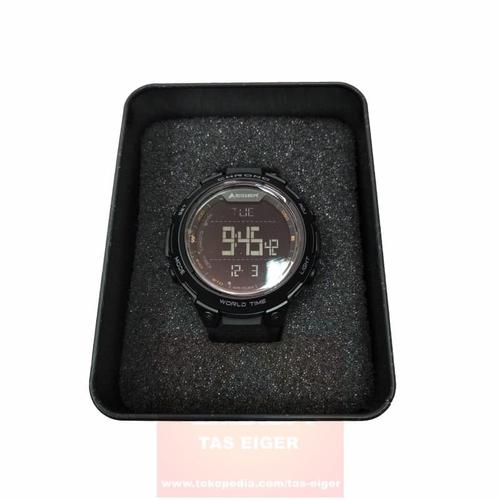 Eiger store digital watch