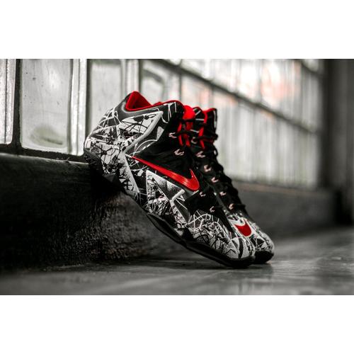 Basketball Lebron Graffiti 11 Sneakers Lebron Graffiti Jual NIKE