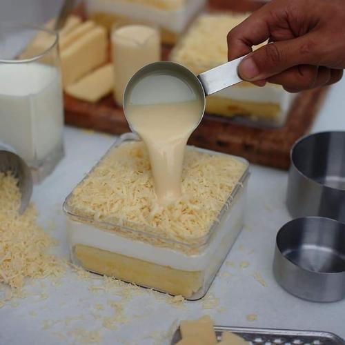 Foto Produk milk bath cake bittersweet by najla dari ciasweetcake