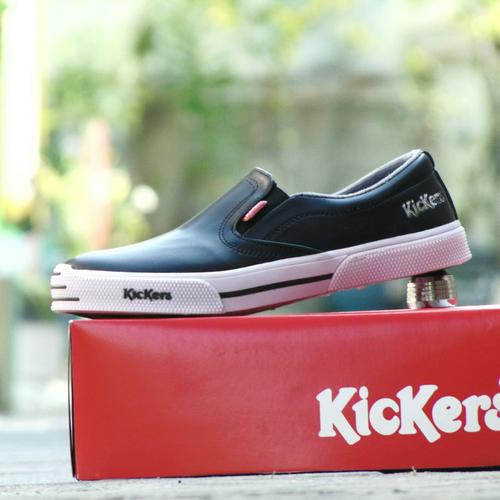 Foto Produk Sepatu Kickers MX One Slip On Casual Santai Formal Pria Hitam Slop - 39 dari RINDU_ORDER