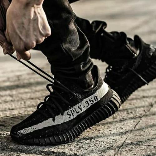 Foto Produk Sepatu Adidas Yezzy Boost V2 350 dari Side Sport
