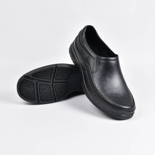 Foto Produk ATT AB 520 Sepatu Pantofel Karet Pria Tahan Air Anti Licin Hitam - 40 dari wonzila
