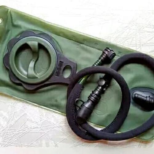 Gambar Water Bladder Ijo kap 2lt for hiking & Biking dari Nu Limit undefined Tokopedia