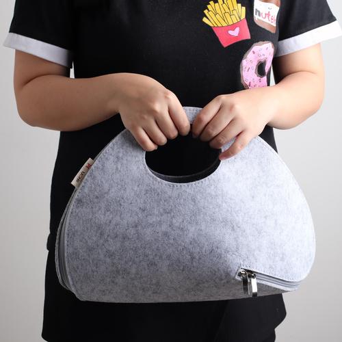Foto Produk UCHII Felt Woman Hand Bag Girl / Tas Tangan Wanita Kain Zipper Clutch dari uchii store