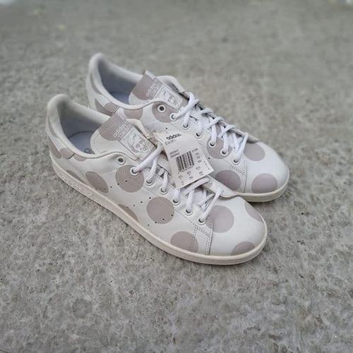 Jual SNEAKER ADIDAS STANSMITH WHITE POLKA ORIGINAL S77368 - White Polka, 45  - Kab. Sidoarjo - 4StationFootwear | Tokopedia