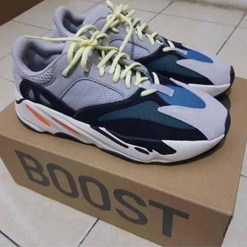 Jual Yeezy 700 Wave Runner US 11 - Abu 