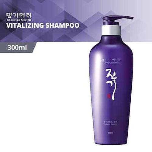 Foto Produk Daeng Gi Meo Ri - Vitalizing Shampoo 300ml dari Daeng Gi meo Ri Official