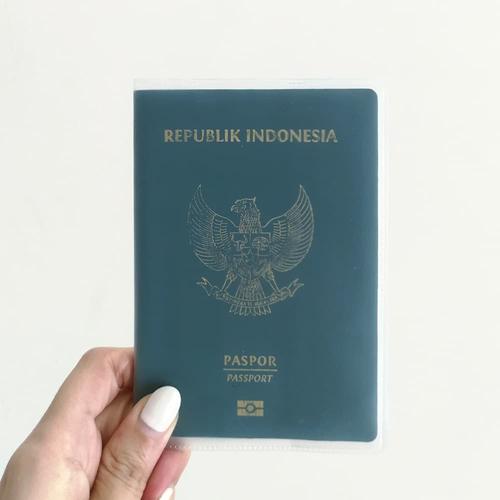 Foto Produk Sampul Passport Doff Transparan Cover dari BarangUnik.co