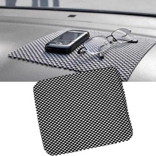 taplak karpet anti slip mat licin tatakan dashboard mobil car 20x21 cm