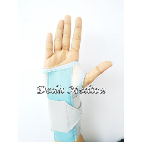 Foto Produk Deker Pergelangan Tangan Wrist Brace 42008 Wellcare L/R dari Deda Medica