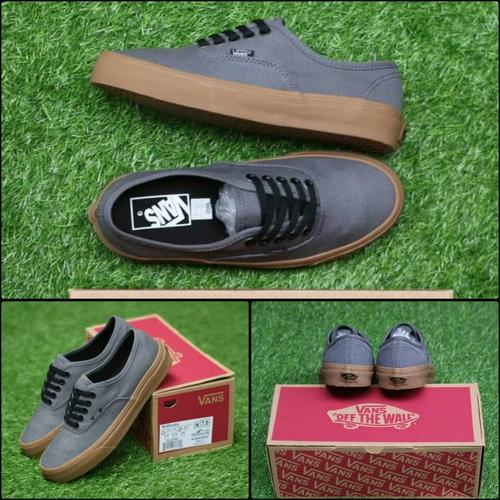 grey skate vans