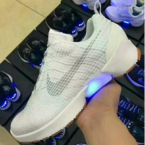 nike mag 1.0