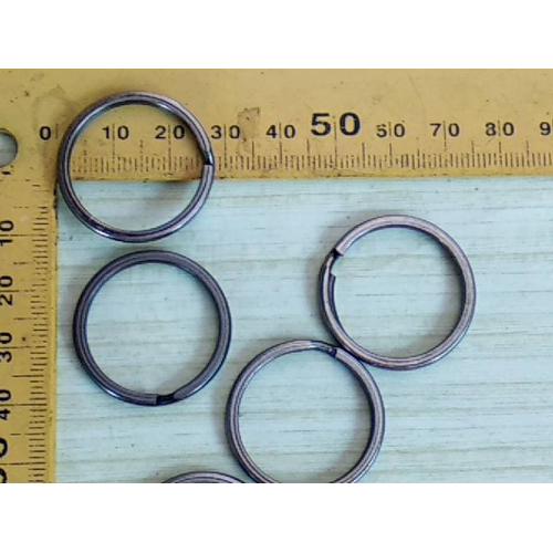 Foto Produk Ring Gantungan Kunci pipih 28 mm black nikel dari BR2 Locker