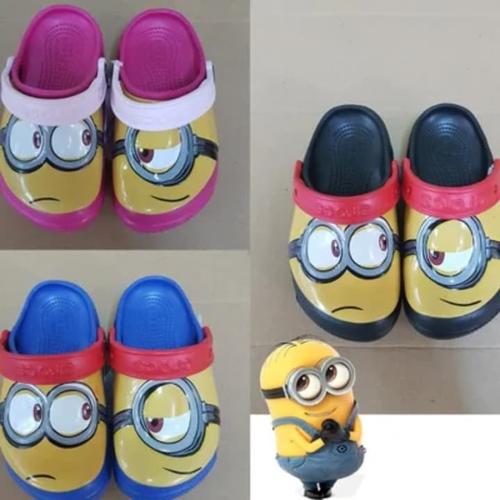 Gambar Sandal CROCS KW Minions LED (khusus anak) dari Unique Corporation Kota Tasikmalaya Tokopedia