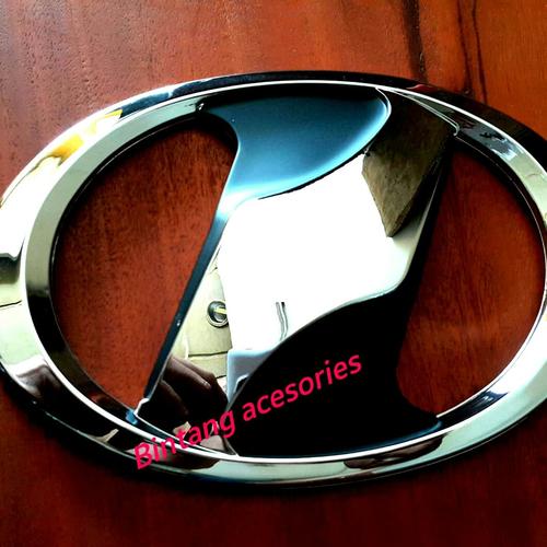 Gambar EMBLEM Logo Toyota Vits Model Yaris Ukuran 10.12.13.14.15.16 dari bintang acessories Jakarta Utara Tokopedia