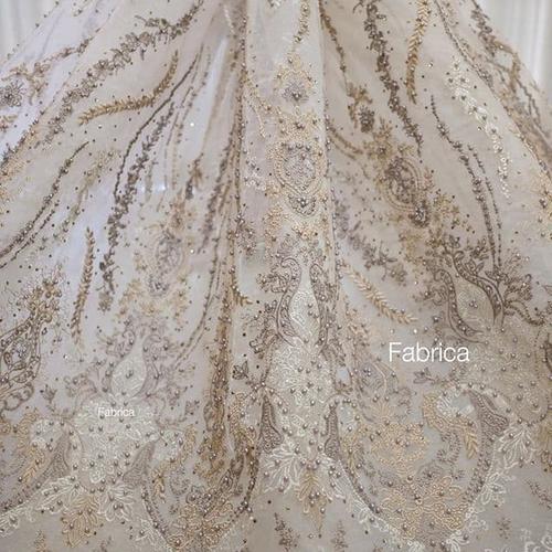 Foto Produk Baroque Crystal in Choco grey dari Fabrica