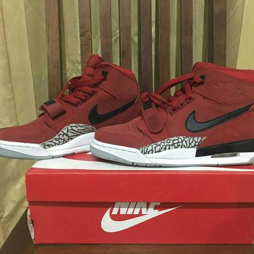 Jual NIKE AIR JORDAN LEGACY TORO - Kota Yogyakarta - scndhnd swgr |  Tokopedia