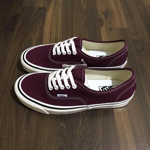 Jual Vans Authentic Anahaeim Burgundy Maroon - Merah, 42 - Kota Semarang -  Feelbranded | Tokopedia