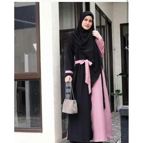 Foto Produk hiosi gamis syari murah Black Pink Bahan mosscrepe fit l termasuk pas dari karmiyana