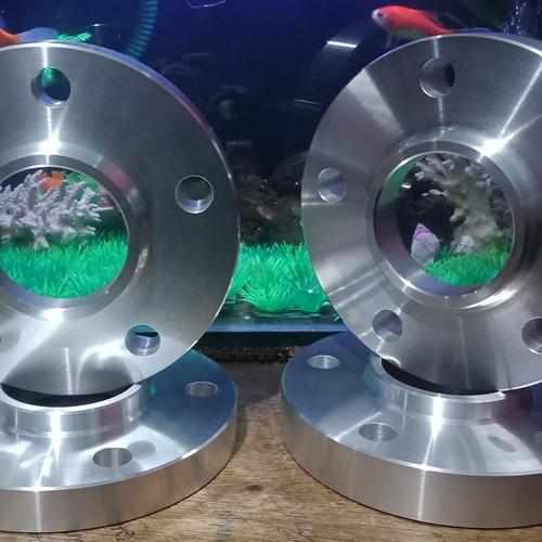 Foto Produk spacer nok bmw 5x120~2,5cm dari Nadiya Center Ring