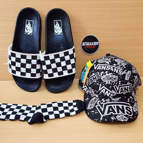 vans black slippers