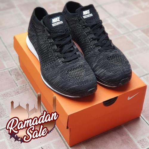 nike running flyknit racer