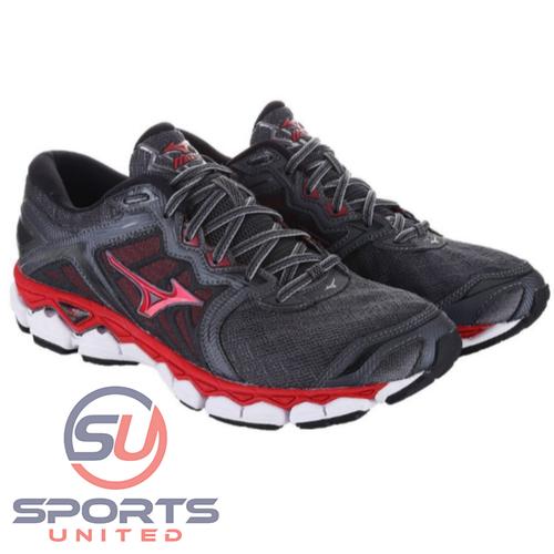 mizuno cross trainer