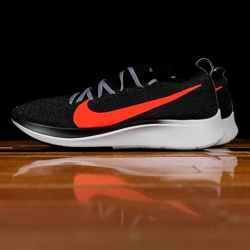 nike zoom fly flyknit 2019