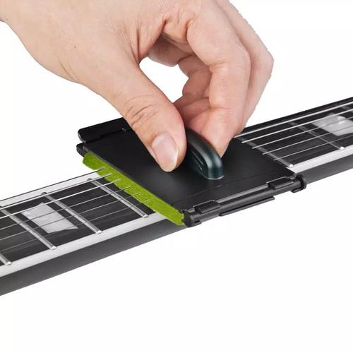 Foto Produk Pembersih Senar Gitar Portable dari LAY