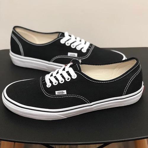 vans classic authentic black