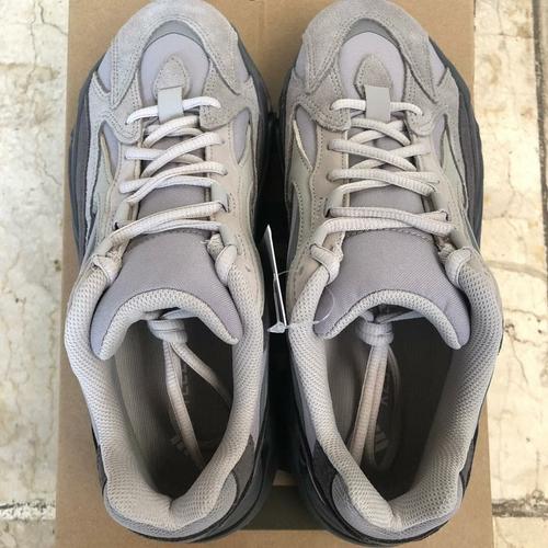 yeezy boost v2 tephra