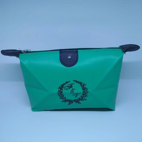 Foto Produk Souvenir Pouch Quen dari Derissouvenir