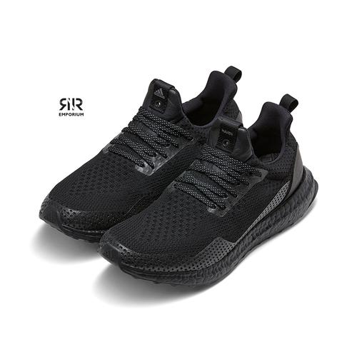 ultraboost total black