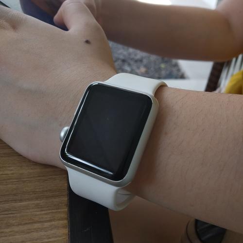 qual a diferenca do apple watch 32mm e 42mm