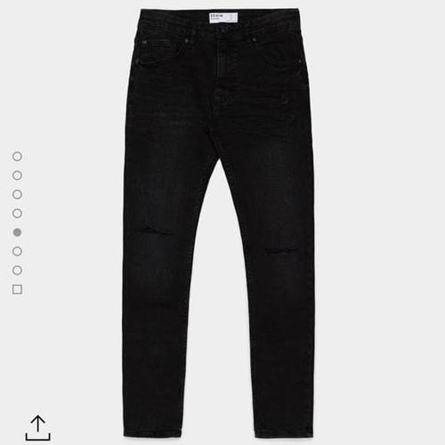 TAG Bershka Black Skinny Jeans - Hitam 