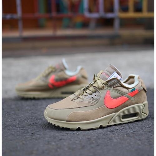 sepatu nike yeezy