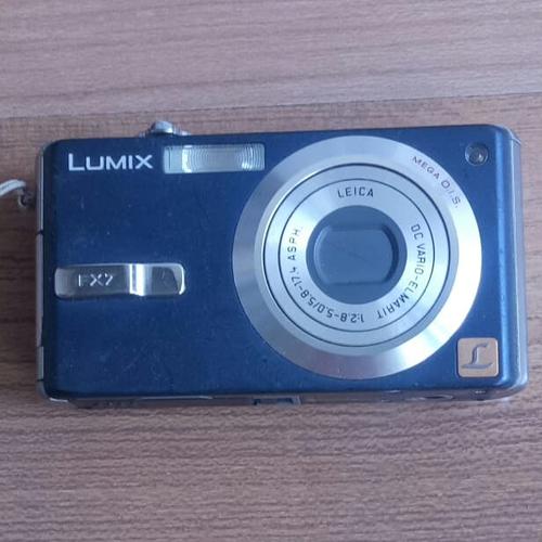 Foto Produk kamera panasonic lumix preloved dari ChooseMee