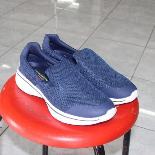 shoe mall skechers