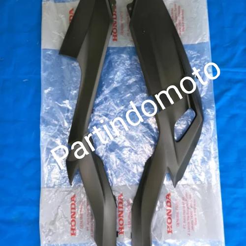 Foto Produk Dek bawah L-R - cover under side L-R all new vario 125 - 150 esp ORI dari partindomoto