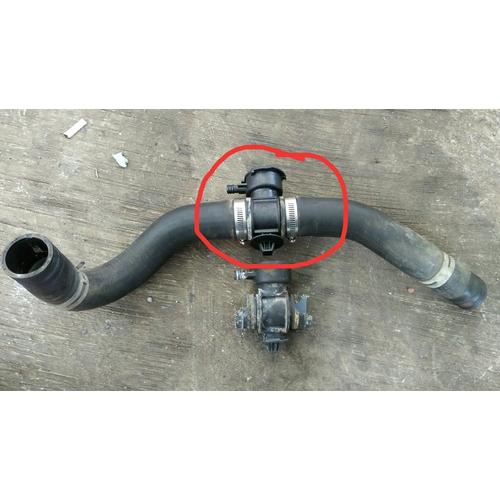 Foto Produk selang radiator atas dodge journey jeep compass jeep patriot 2400cc dari Pusat Part Jeep