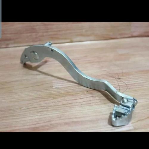 Foto Produk PEDAL REM KLX MODEL YZ. PIJAKAN KAKI KAWASAKI BELAKANG MOTOR TRAIL GTX dari D2R MX SPEED SHOP ID