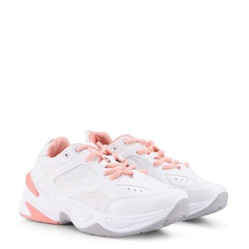chunky sole sneaker