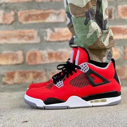 Jual Nike Air Jordan 4 Toro Bravo 