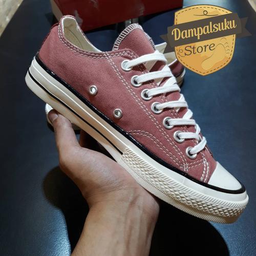 converse saddle black egret